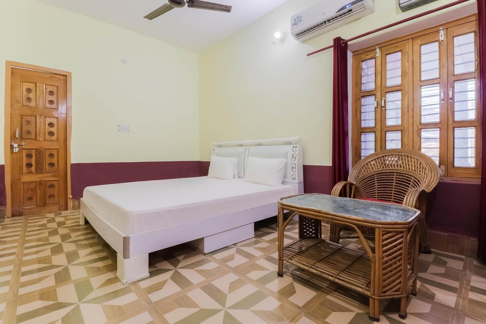 Hotel O Jyotish House Ayodhya Eksteriør bilde