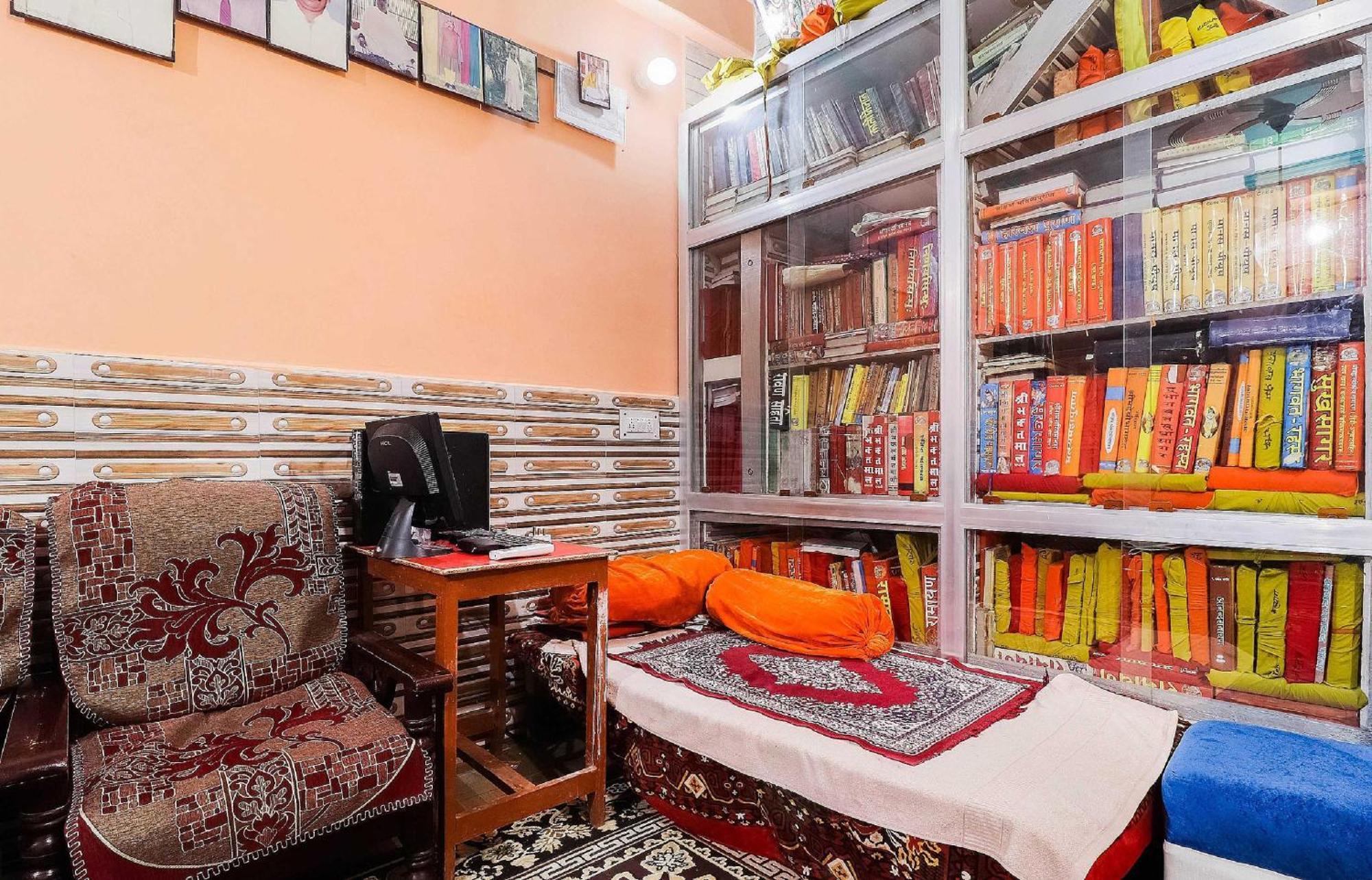 Hotel O Jyotish House Ayodhya Eksteriør bilde