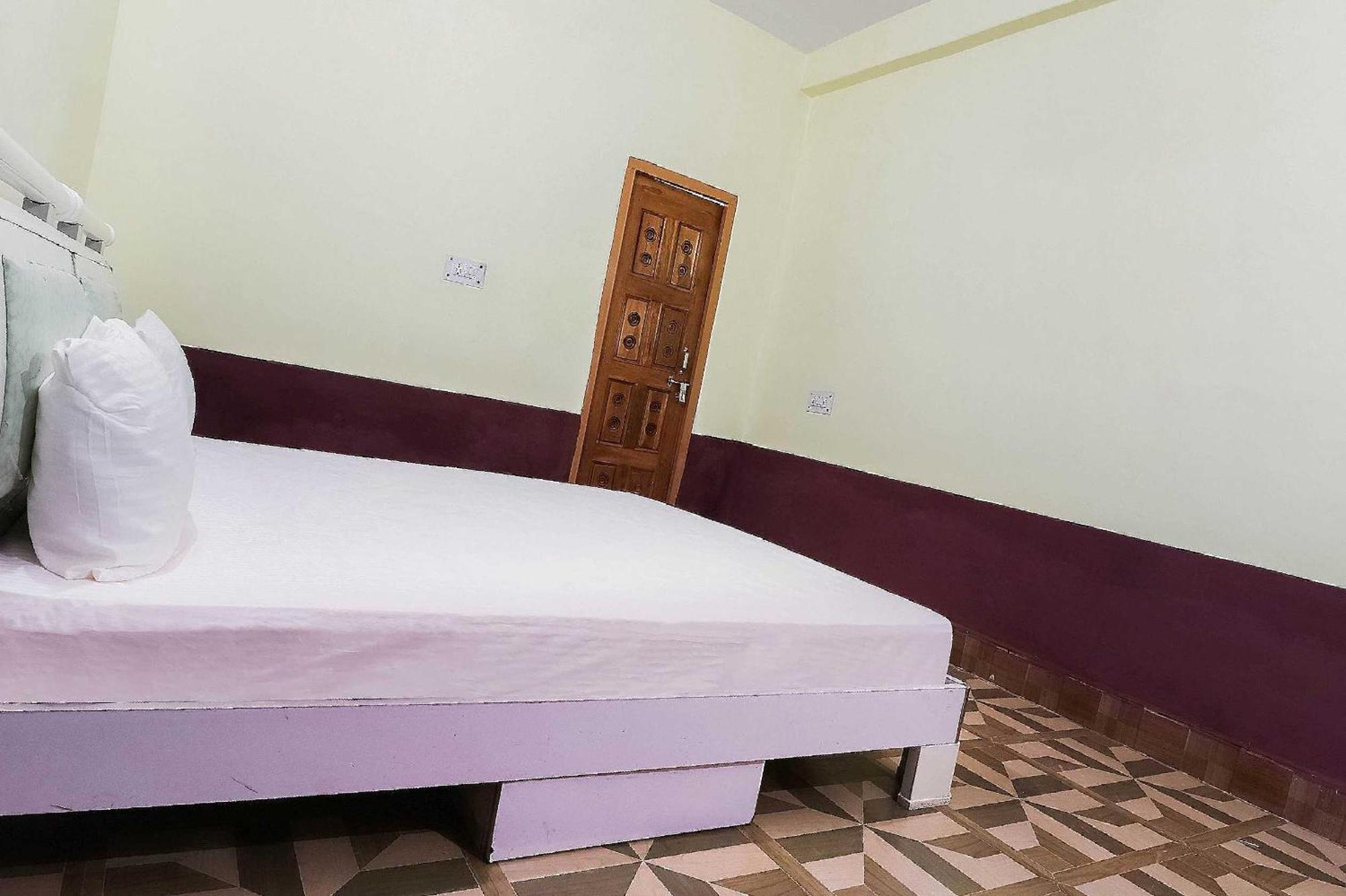 Hotel O Jyotish House Ayodhya Eksteriør bilde