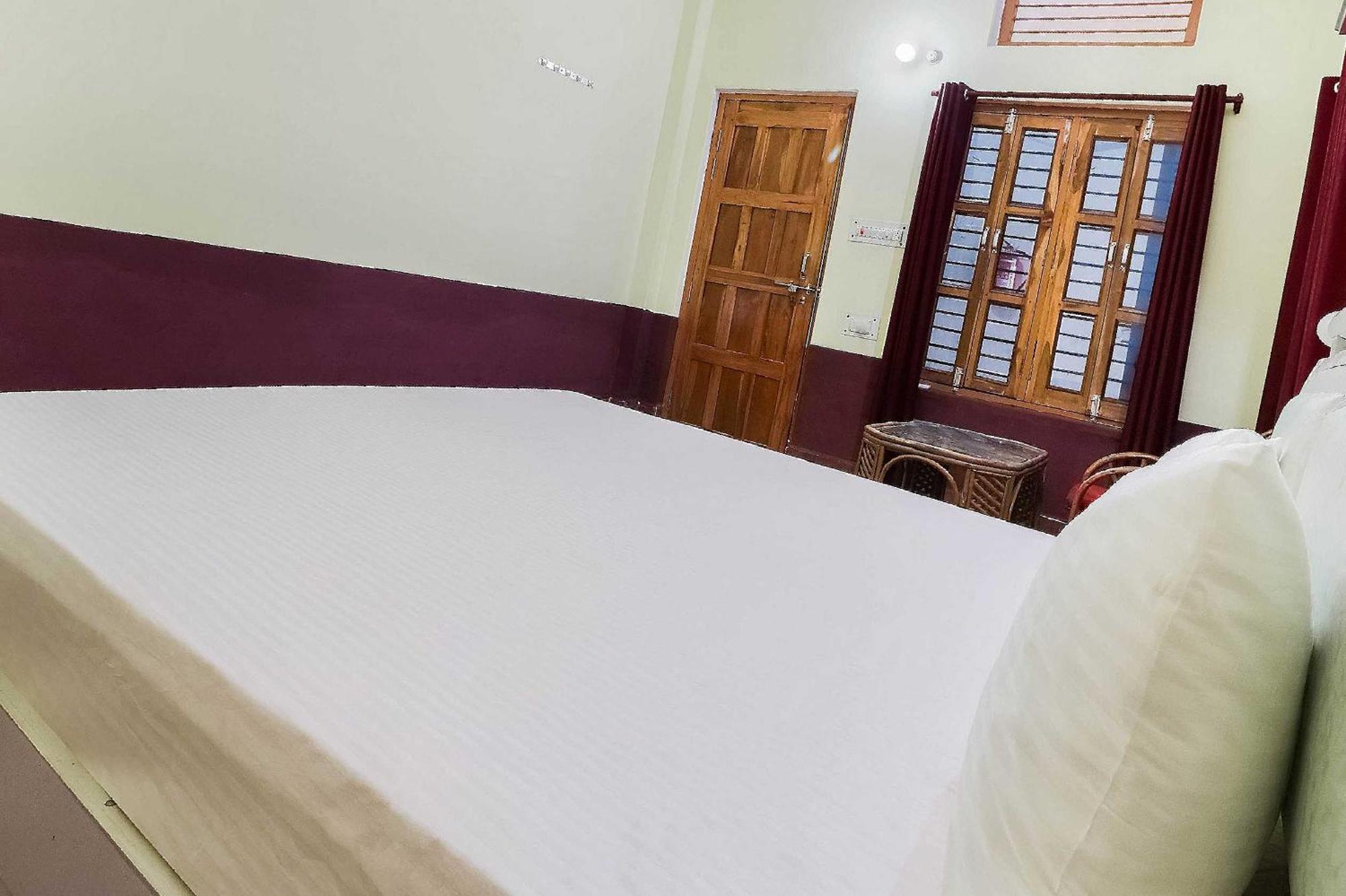 Hotel O Jyotish House Ayodhya Eksteriør bilde