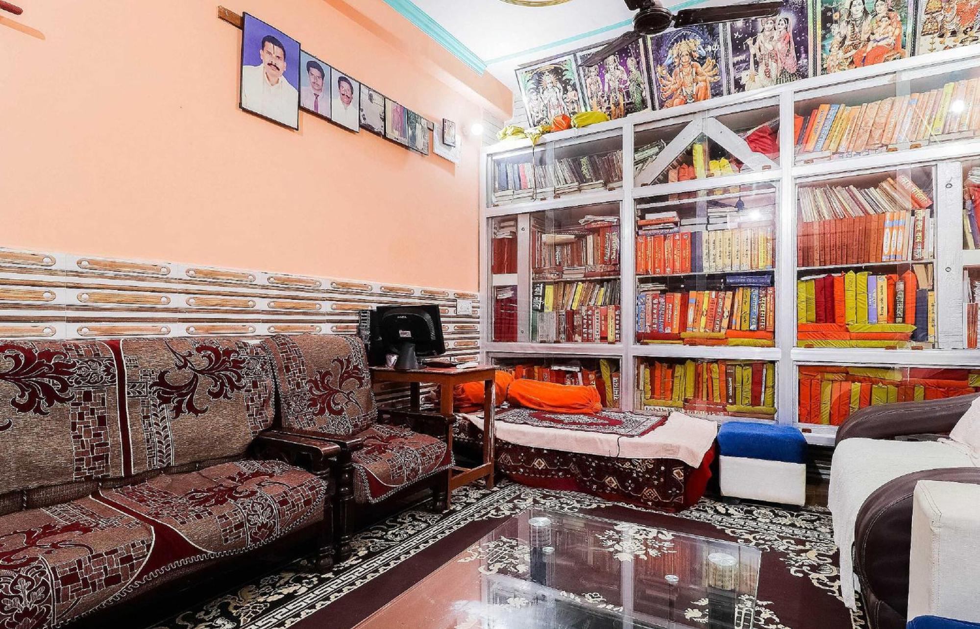 Hotel O Jyotish House Ayodhya Eksteriør bilde
