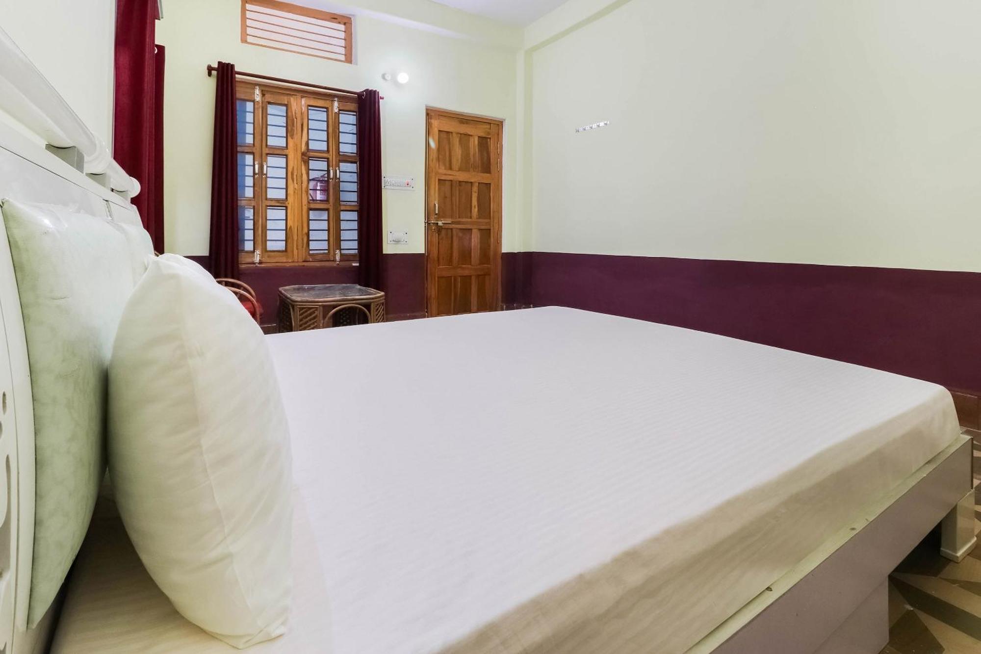 Hotel O Jyotish House Ayodhya Eksteriør bilde