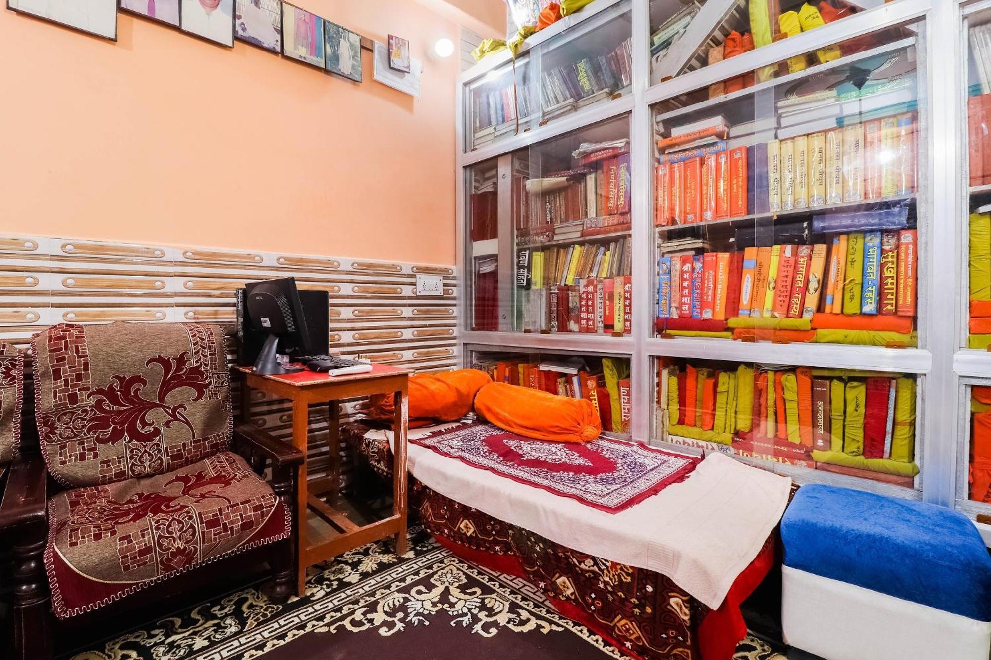 Hotel O Jyotish House Ayodhya Eksteriør bilde